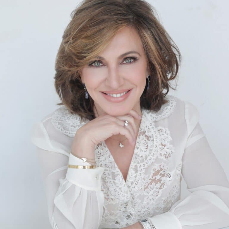 236607769 4933604403320537 2937990452503688369 n 768x768